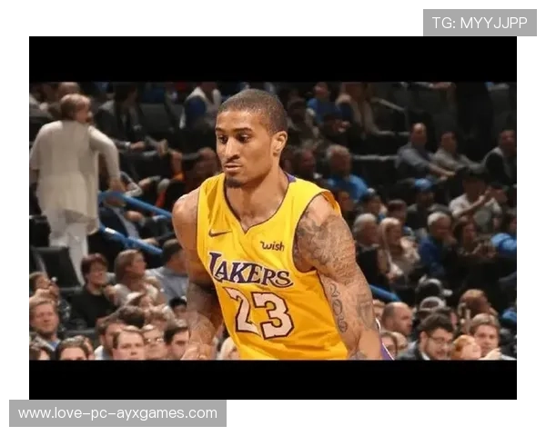 佩顿二世飞身封盖让全场目瞪口呆 佩顿二世飞身封盖让全场目瞪口呆